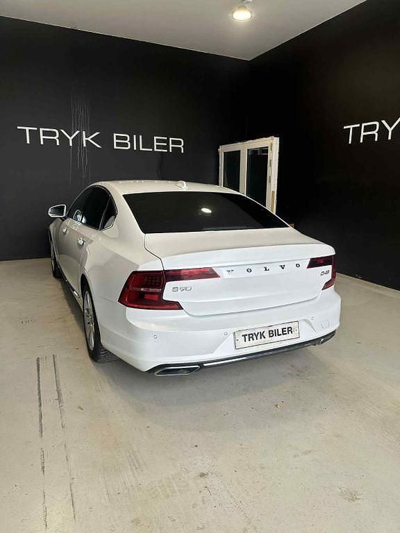 Gebraucht Volvo S90 Inscription 190 PS (139 kW) 2016 Weiß Limousine