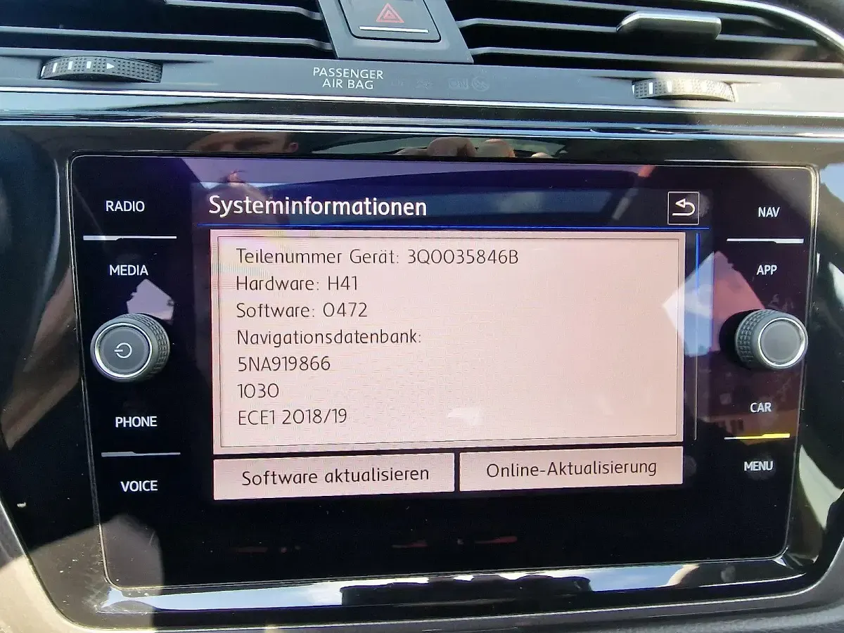 Gebraucht VW Touran 150 PS (110 kW) 2019 Blau Van / Kleinbus