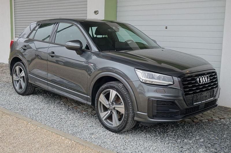 Gebraucht Audi Q2 S-Line 150 PS (110 kW) 2017 Grau SUV