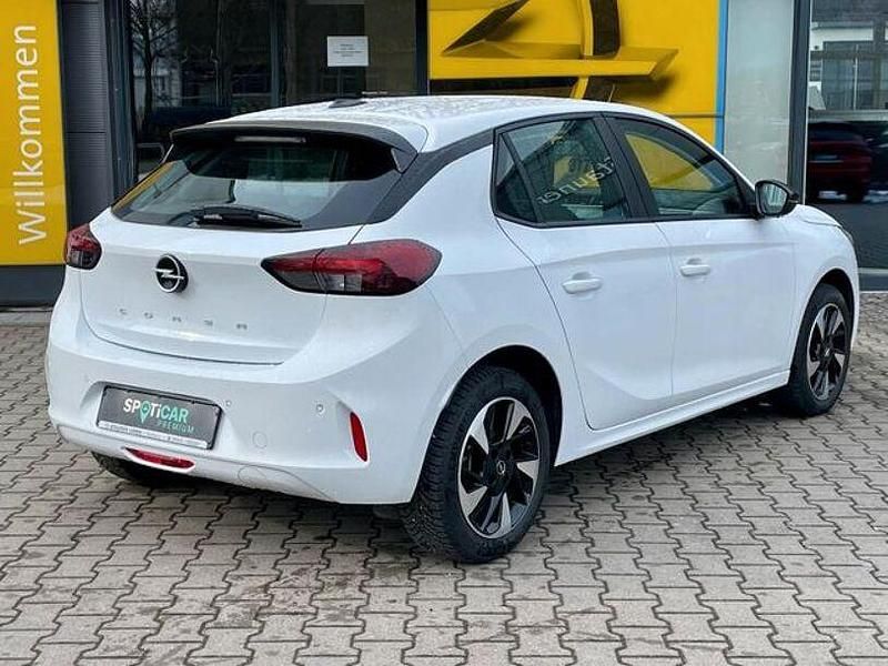 Gebraucht Opel Corsa-e 100 kW (136 PS) 2023 Weiß Kleinwagen