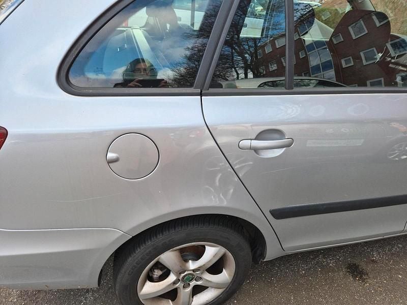 Gebraucht Skoda Fabia 105 PS (77 kW) 2011 Silber Kombi