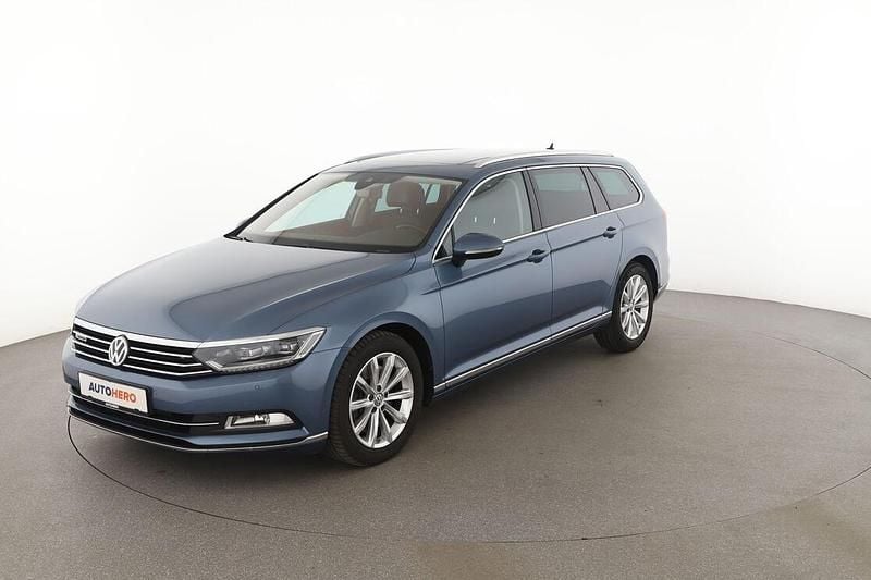 Blau Gebraucht 2015 VW Passat Highline Kombi | 18.560 € (Fairer Preis) - Bild 1/3