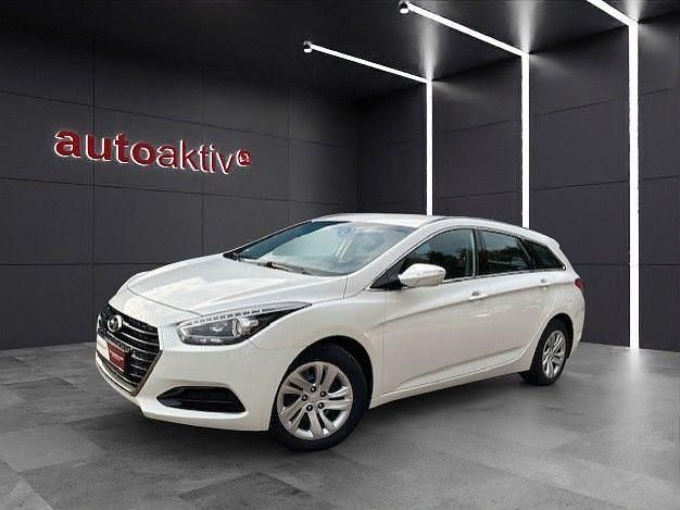 Weiß Gebraucht 2016 Hyundai i40 Classic Kombi | 6.990 € (Fairer Preis) - Bild 1/4