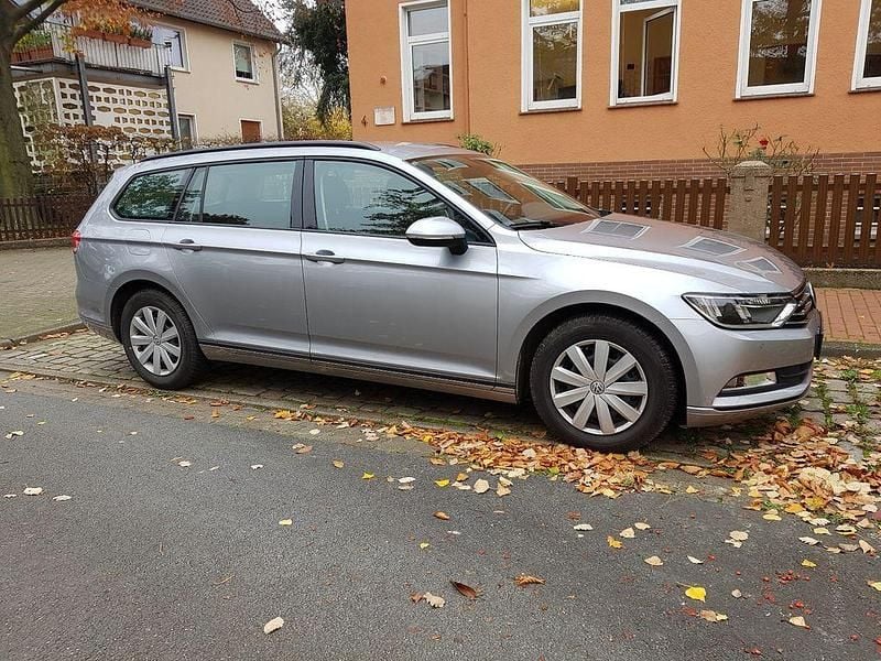 Second-hand VW Passat 150 CP (110 kW) 2018 Argintiu Break