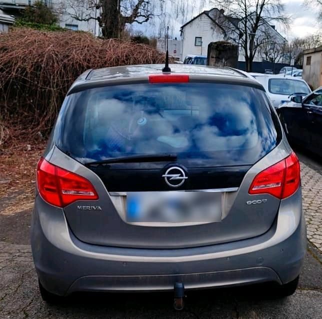 Second-hand Opel Meriva 100 CP (73 kW) 2012 Maro Monovolum