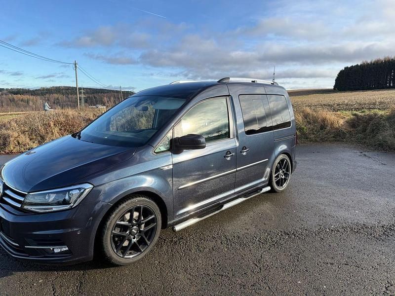 Blau Gebraucht 2019 VW Caddy Van / Kleinbus | 21.900 € (Fairer Preis) - Bild 1/4