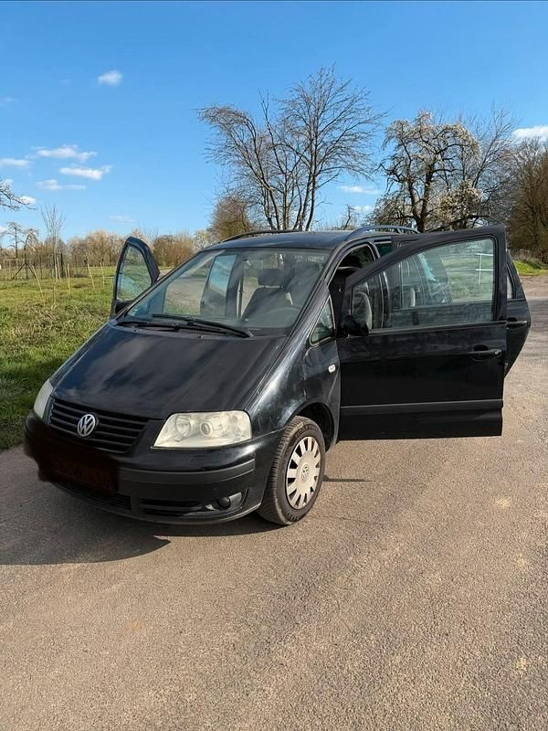 Gebraucht VW Sharan 115 PS (84 kW) 2001 Schwarz Van / Kleinbus