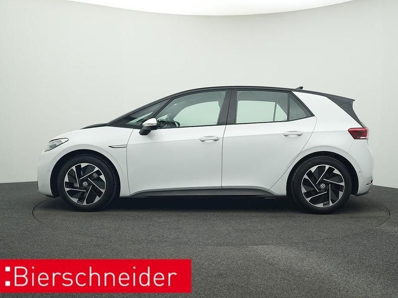 Gebraucht VW ID.3 Pure 110 kW (150 PS) 2022 Weiss Kleinwagen