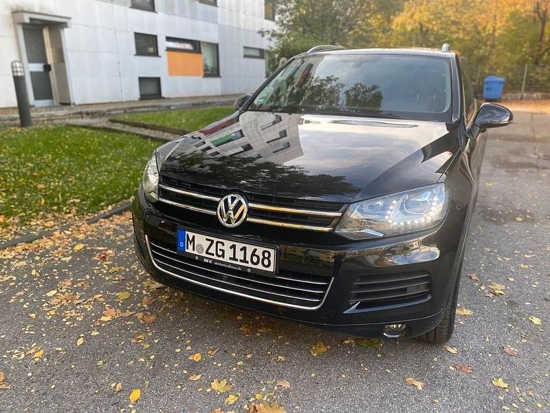 Schwarz Gebraucht 2013 VW Touareg SUV | 12.950 € (Fairer Preis) - Bild 1/4