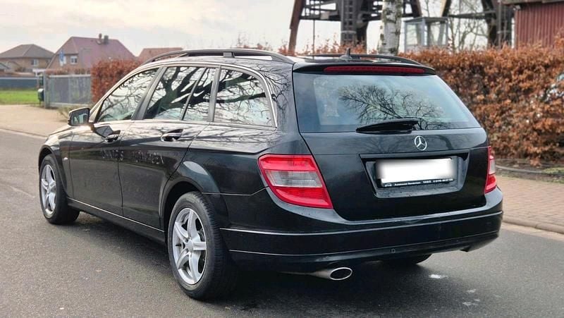 Gebraucht Mercedes C220 170 PS (125 kW) 2010 Schwarz Kombi