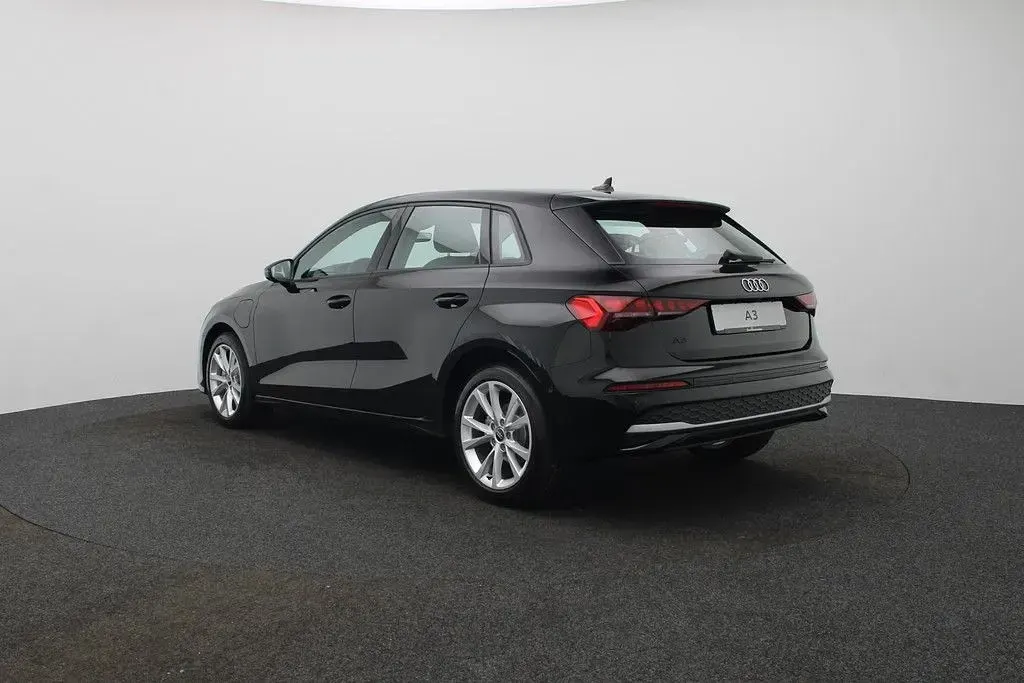 Neu Audi A3 Advanced 204 PS (150 kW) 2026 Brillantschwarz Limousine