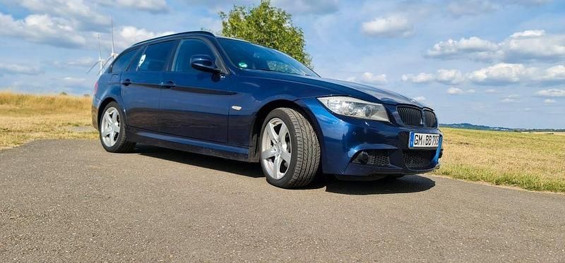 Second-hand BMW 318 M Sport 143 CP (105 kW) 2012 Albastru Break