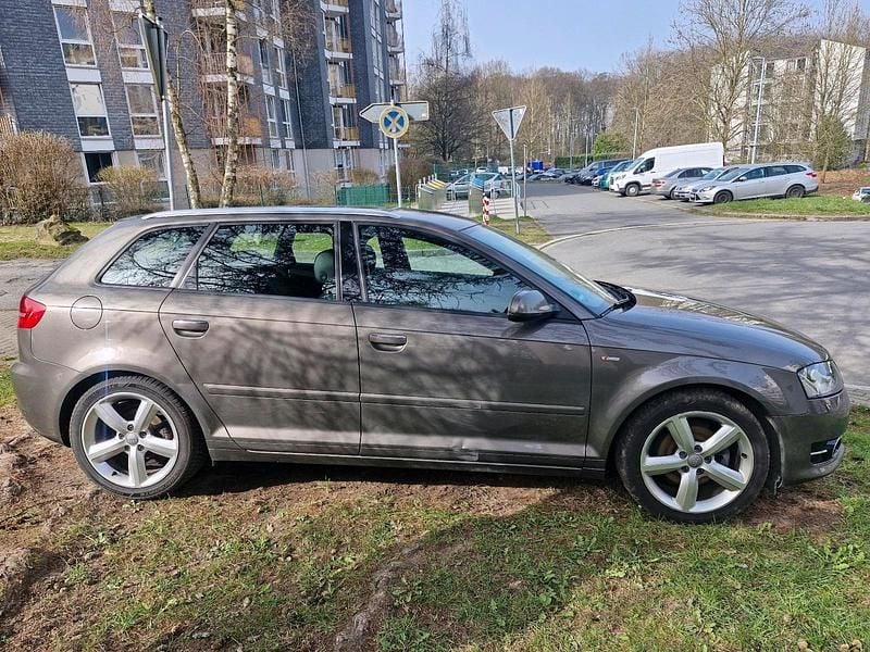 Gebraucht Audi A3 S-Line 101 PS (74 kW) 2012 Grau Kleinwagen