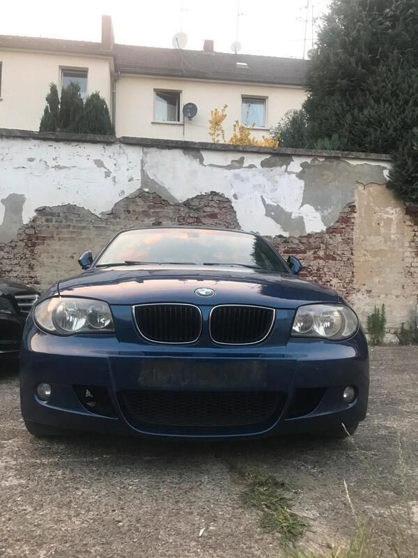 Blau Gebraucht 2009 BMW 118 M Sport Kleinwagen | 6.200 € (Teuer) - Bild 1/4