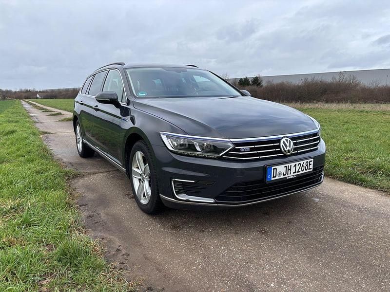 Gebraucht VW Passat GTE 218 PS (160 kW) 2017 Grau Kombi