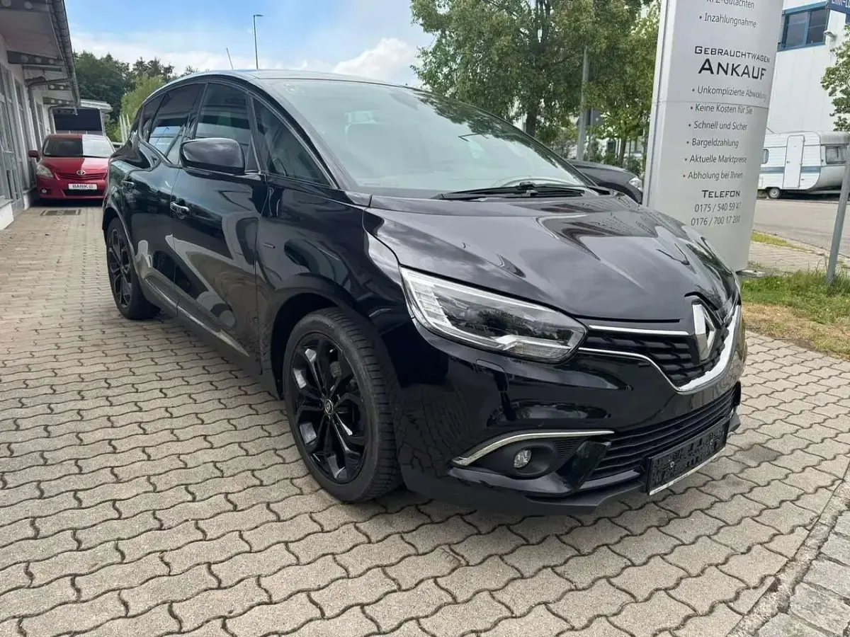 Gebraucht Renault Scenic E-Tech Black Edition 159 PS (116 kW) 2020 Sternenschwarz Van / Kleinbus