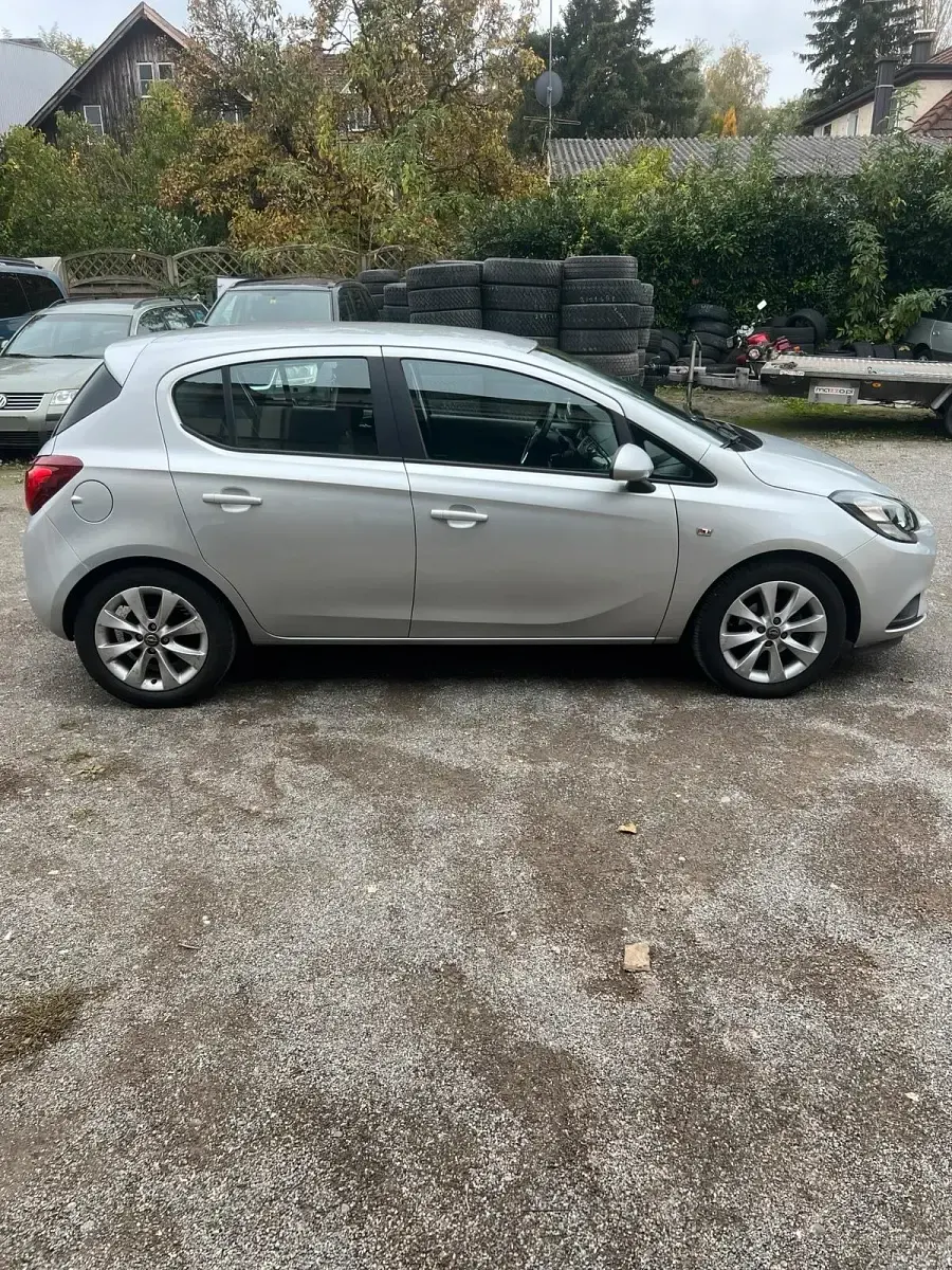 Gebraucht Opel Corsa 90 PS (66 kW) 2017 Silber Kleinwagen