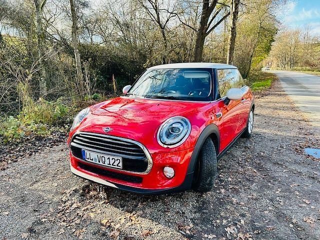 Rot Gebraucht 2018 Mini Cooper Pepper Kleinwagen | 15.600 € (Fairer Preis) - Bild 1/4