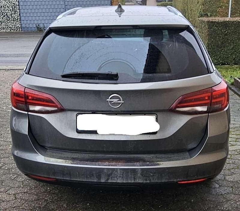 Gebraucht Opel Astra Innovation 150 PS (110 kW) 2017 Grau Kombi