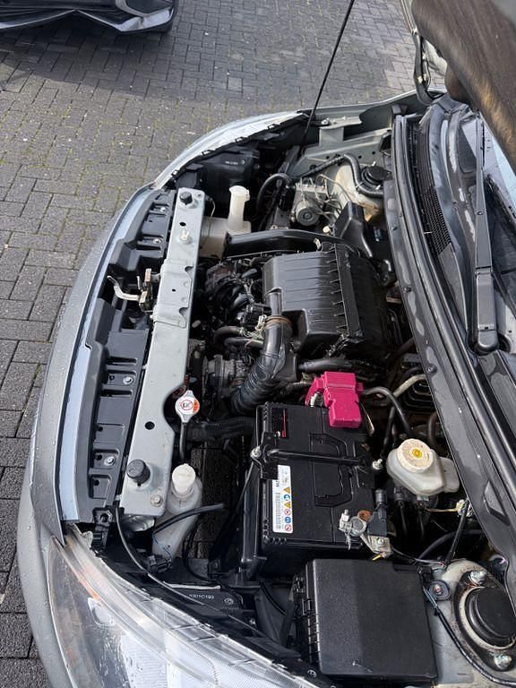 Gebraucht Mitsubishi Space Star Basis 71 PS (52 kW) 2018 Grau Kleinwagen