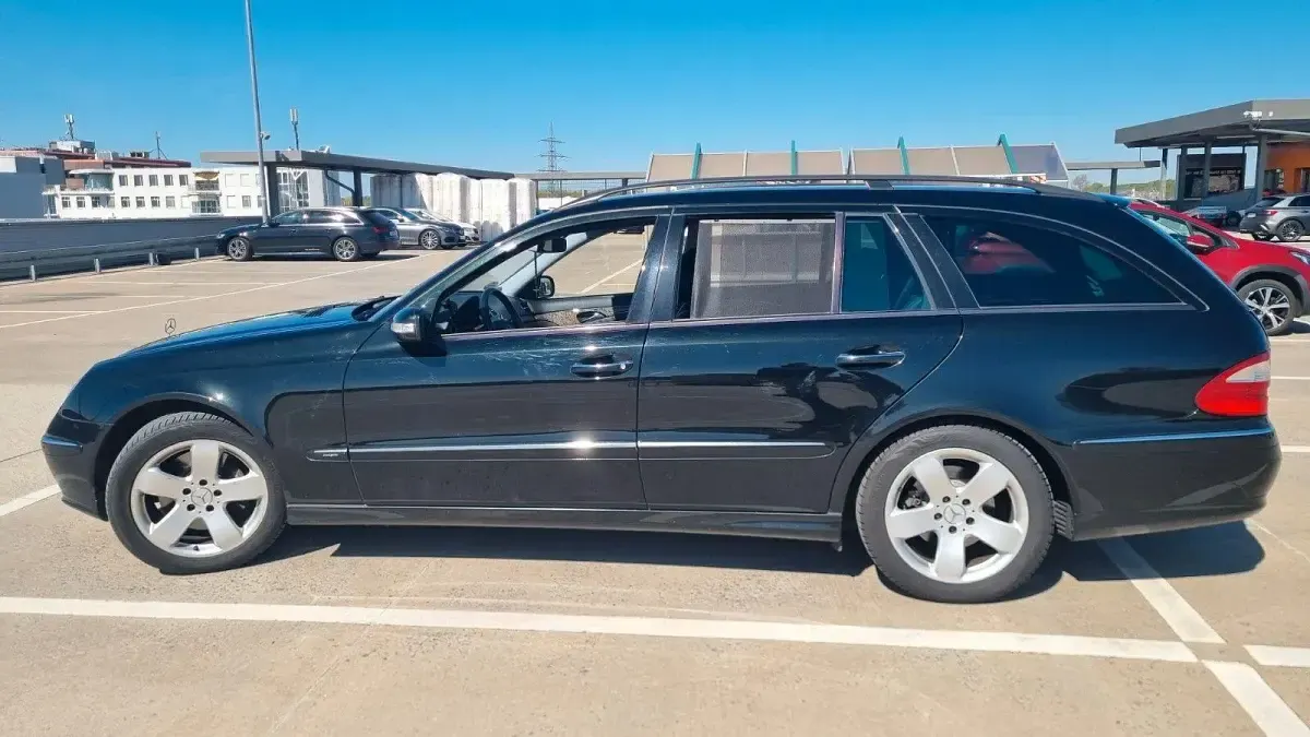 Usata Mercedes E350 Avantgarde 272 CV (200 kW) 2005 Nero Station wagon