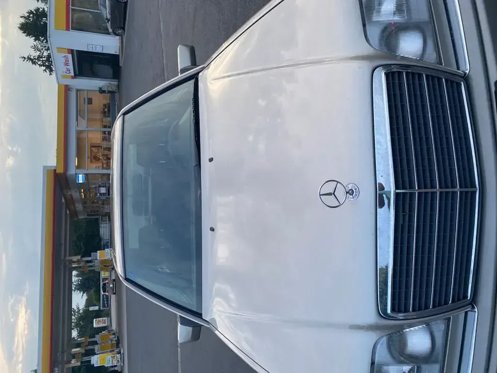 Gebraucht Mercedes E250 95 PS (69 kW) 1993 Beige Limousine