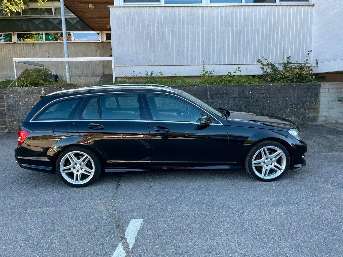 Gebraucht Mercedes C350 Avantgarde 265 PS (194 kW) 2012 Schwarz Kombi