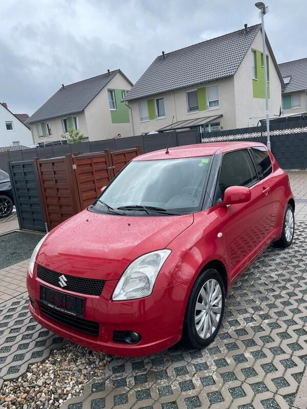 Rot Gebraucht 2007 Suzuki Swift Limousine | 2.900 € (Fairer Preis) - Bild 1/3