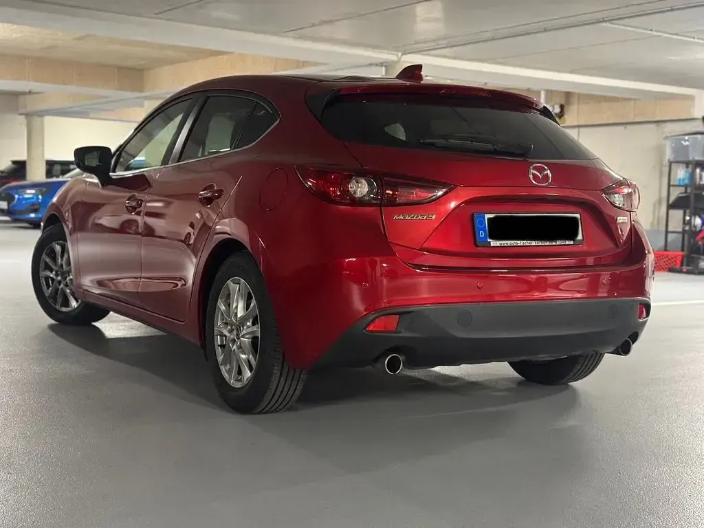 Gebraucht Mazda 3 Center-Line 120 PS (88 kW) 2015 Rot Limousine