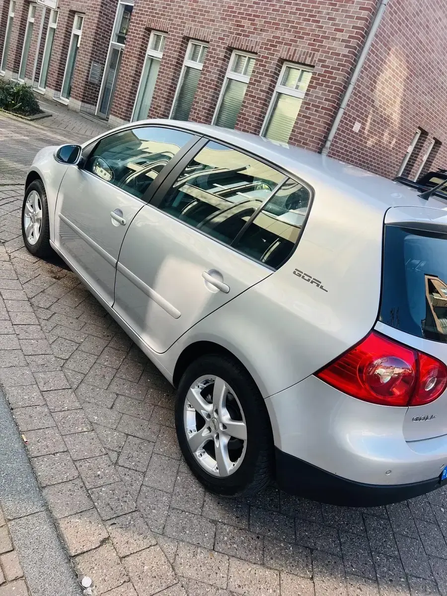 Gebraucht VW Golf V Goal 80 PS (58 kW) 2007 Silber Limousine
