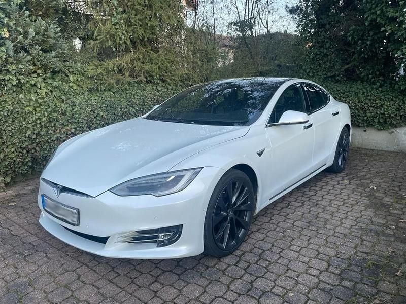 Gebraucht Tesla Model S 386 kW (525 PS) 2019 Weiß Kleinwagen