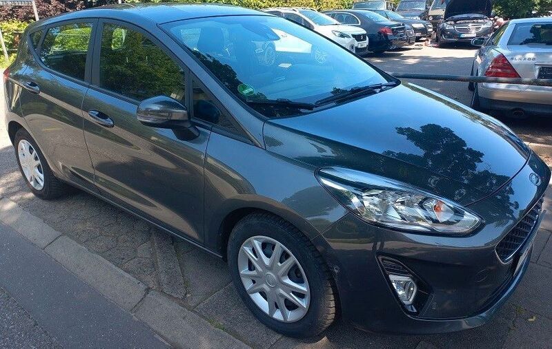 Grau Gebraucht 2018 Ford Fiesta Cool & Connect Kleinwagen | 10.000 € (Fairer Preis) - Bild 1/4