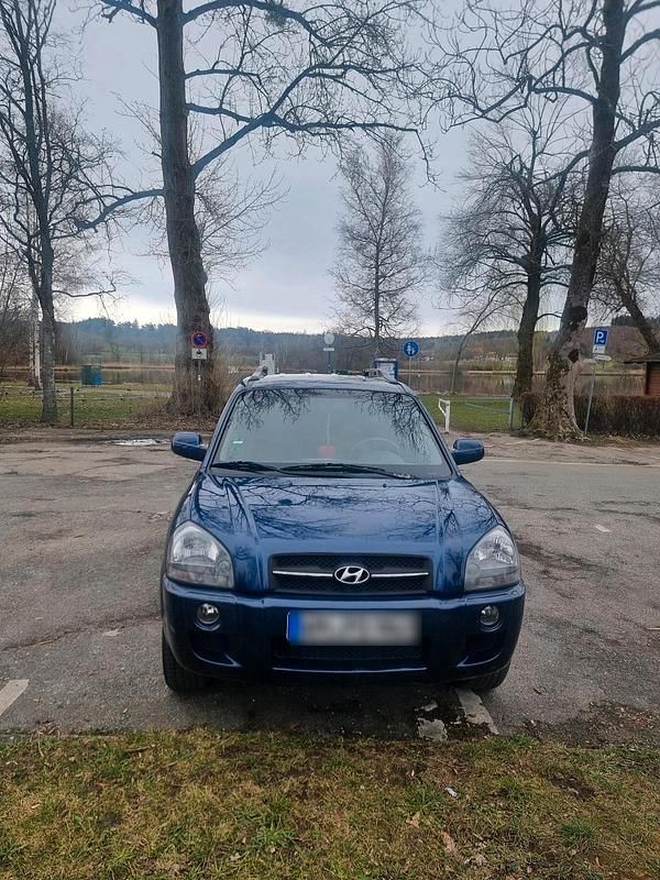 Blau Gebraucht 2004 Hyundai Tucson SUV | 4.000 € (Fairer Preis) - Bild 1/4