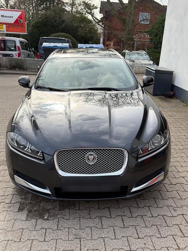 Gebraucht Jaguar XF 200 PS (147 kW) 2013 Schwarz Kombi
