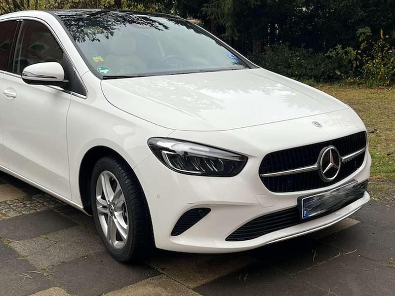 Second-hand Mercedes E250 Advanced 163 CP (119 kW) 2023 Alb Break