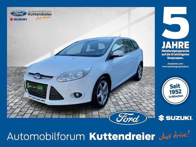 Frostweiß Gebraucht 2013 Ford Focus Trend Kombi | 1.990 € (Superpreis) - Bild 1/4