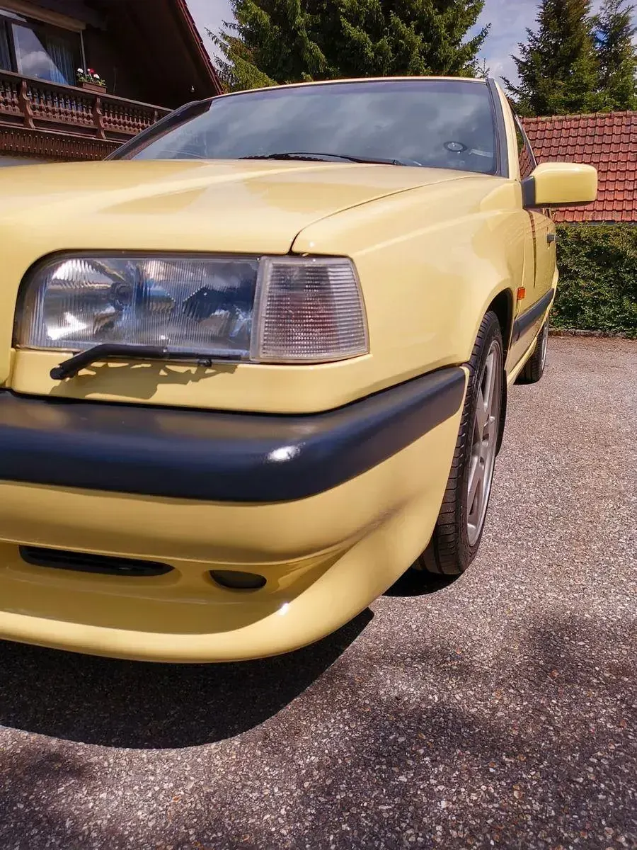 Gebraucht Volvo 850 241 PS (177 kW) 1996 Gelb Kombi