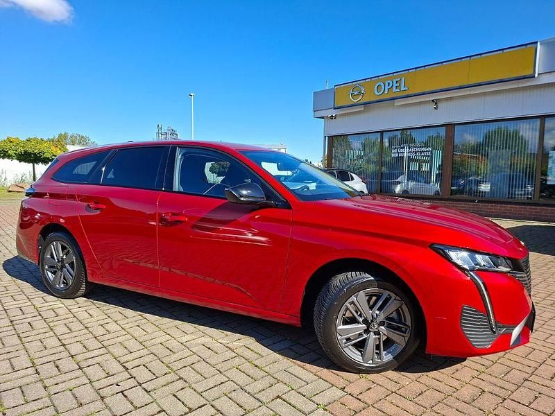 Rot Gebraucht 2024 Peugeot 308 Allure Kombi | 19.890 € (Superpreis) - Bild 1/4