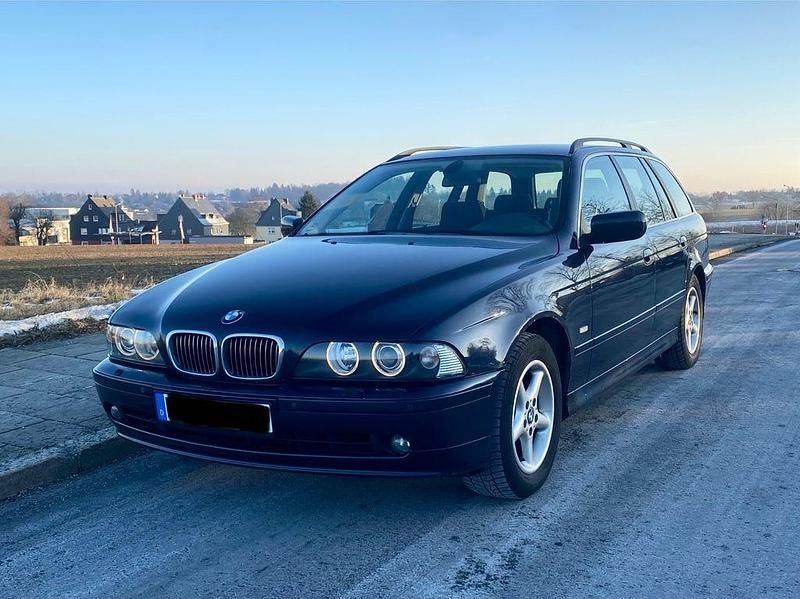 Blau Gebraucht 2000 BMW 525 Kombi | 3.150 € (Guter Preis) - Bild 1/4