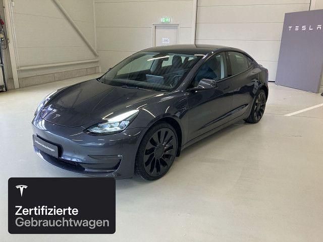 Silber Gebraucht 2021 Tesla Model 3 Performance Limousine | 28.800 € (Etwas zu teuer) - Bild 1/4