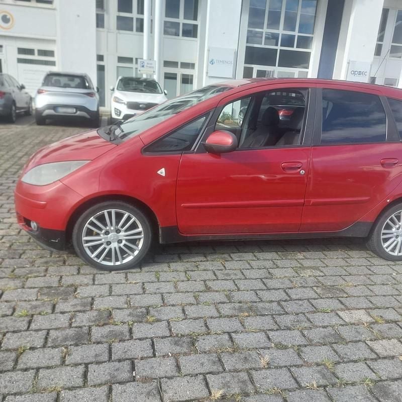 Gebraucht Mitsubishi Colt Motion 95 PS (69 kW) 2008 Rot Limousine