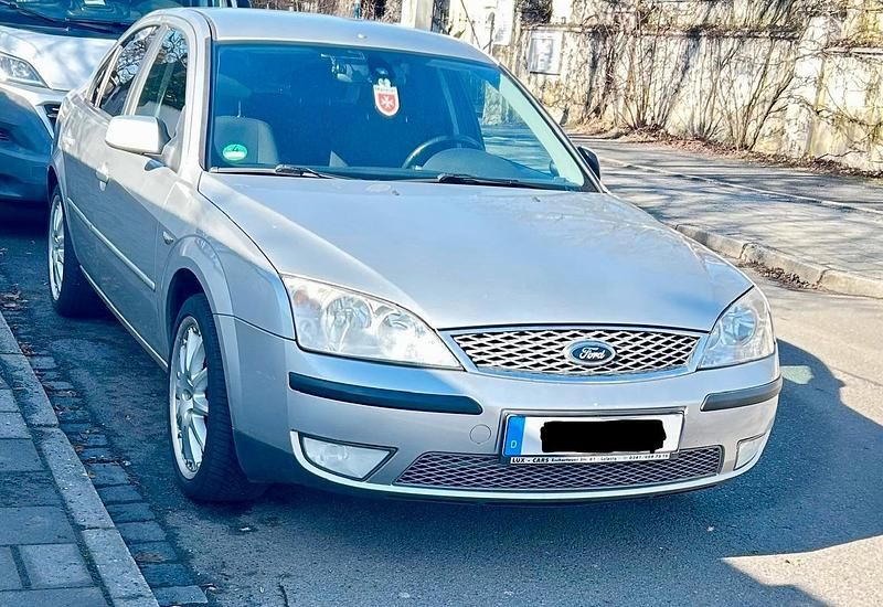 Gebraucht Ford Mondeo 130 PS (95 kW) 2005 Grau Limousine