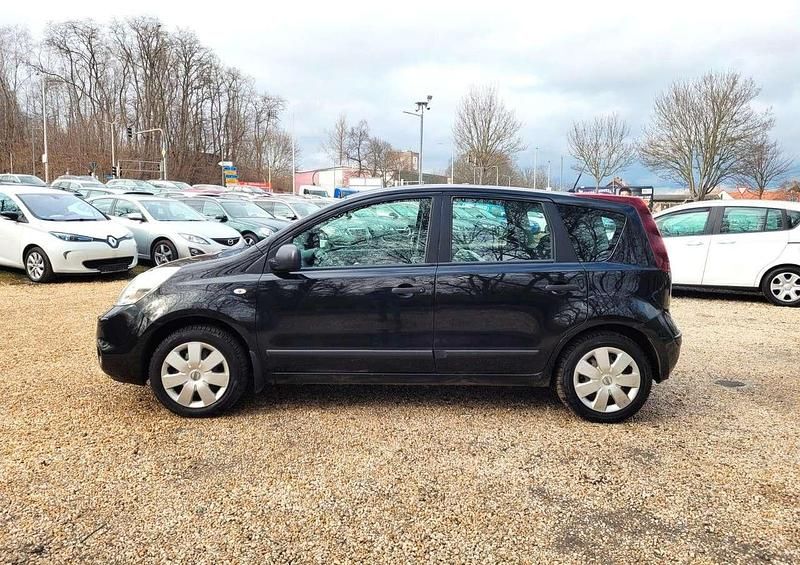 Gebraucht Nissan Note Visia 88 PS (64 kW) 2013 Black (m) Kleinwagen