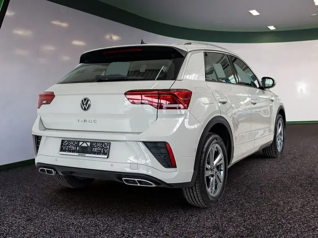 Gebraucht VW T-Roc R-line 110 PS (80 kW) 2024 Grau / ascotgrau SUV