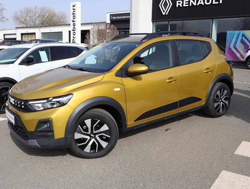 Neu Dacia Sandero Expression 122 PS (89 kW) 2026 Grün