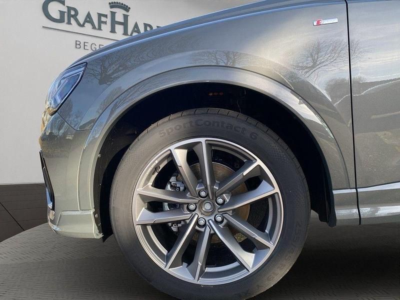 Neu Audi Q3 S-Line 150 PS (110 kW) 2025 Chronosgrau metallic SUV
