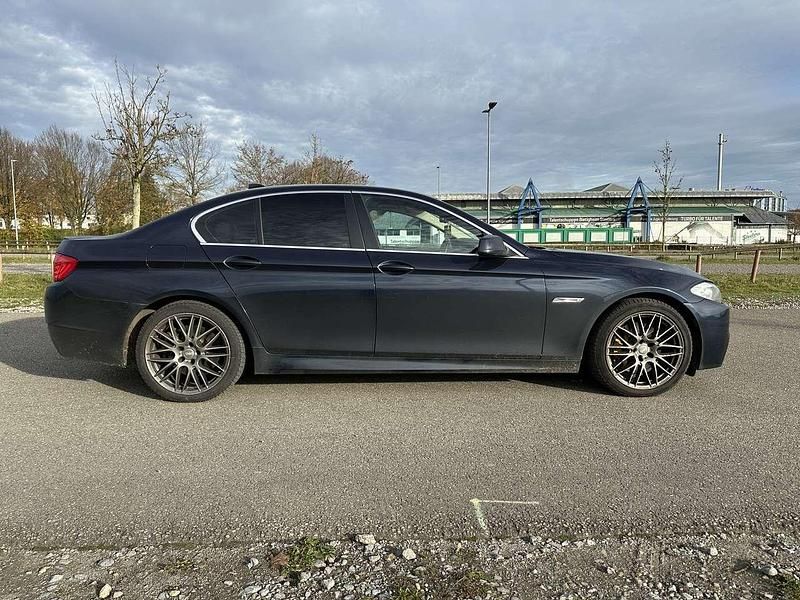 Gebraucht BMW 525 204 PS (150 kW) 2010 Blau Limousine