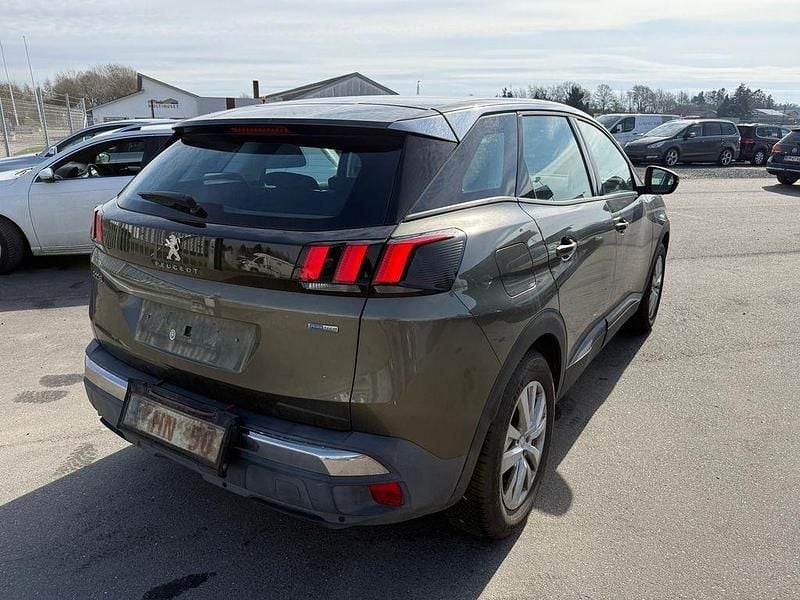 Gebraucht Peugeot 3008 Active 131 PS (96 kW) 2017 Grau SUV