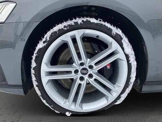 Gebraucht Audi S8 Ambiente 571 PS (419 kW) 2021 Daytonagrau perleffekt Limousine