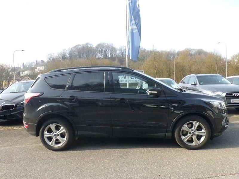 Gebraucht Ford Kuga ST-Line 150 PS (110 kW) 2019 Iridiumschwarz metallic SUV